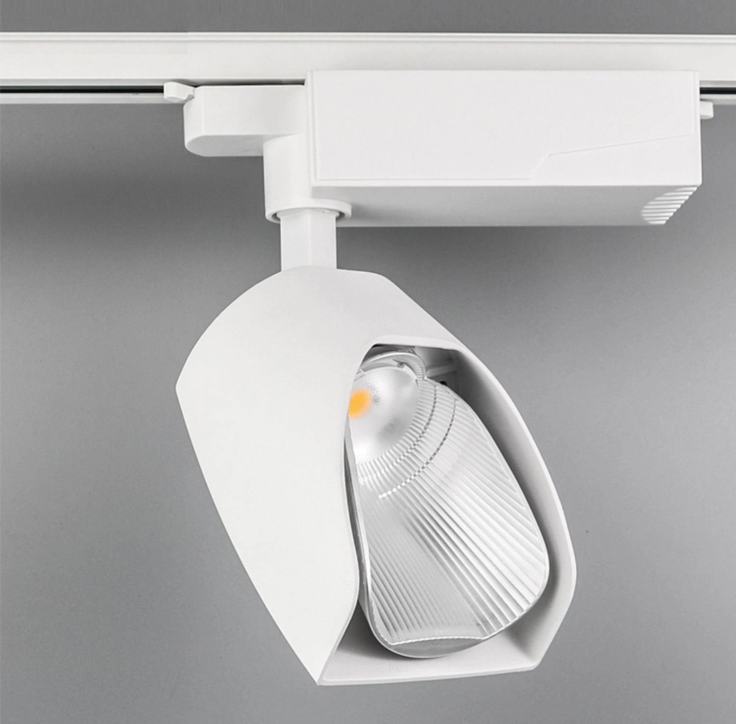 20W 30W Spade LED Track Light for Shop LED Track Spot Light LED Track Light LED Track Light LED Track Spot Light Rotatable CREE COB LED Track Light