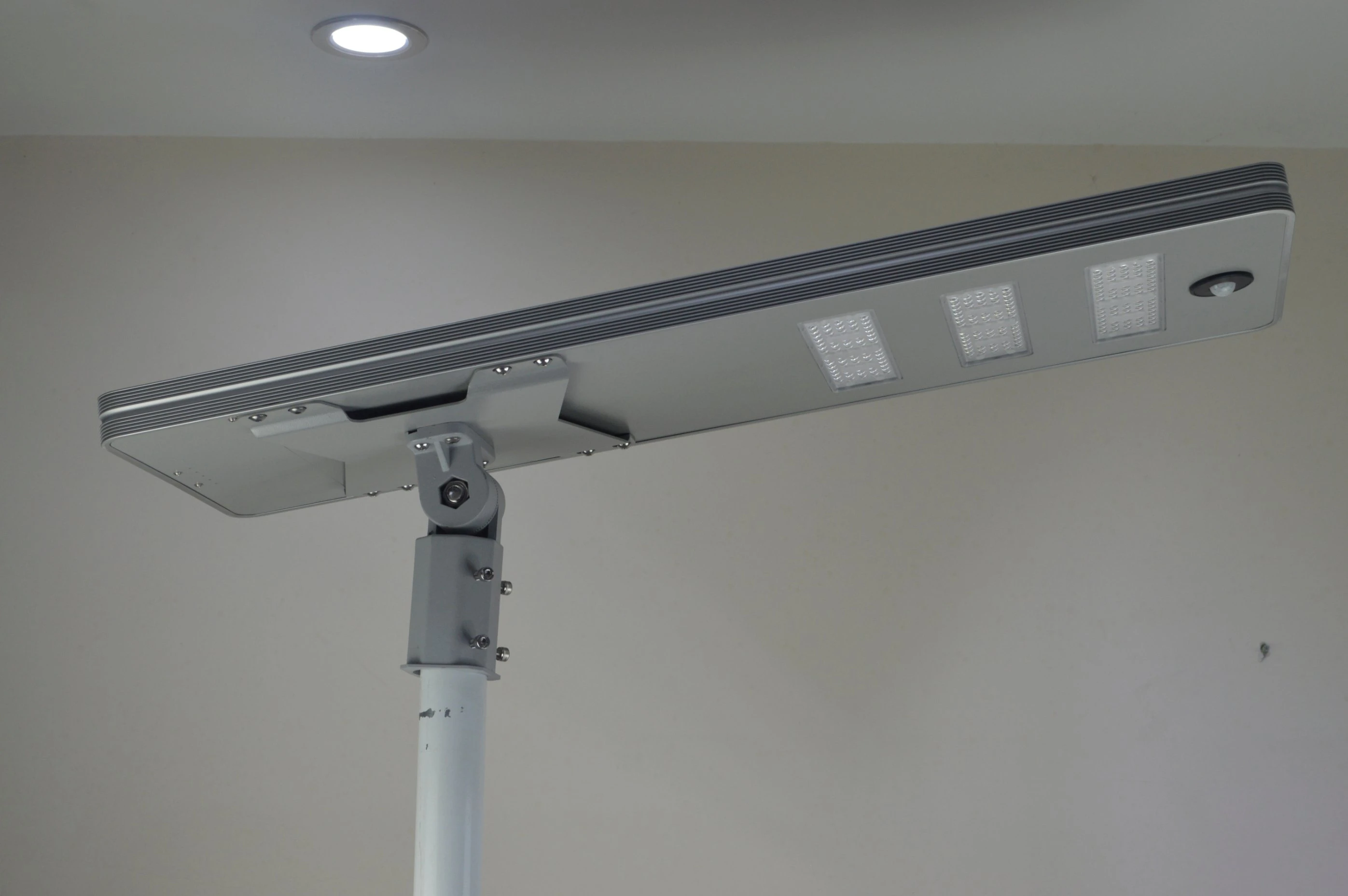 60W Outdoor LED Light Waterproof IP65 All in One Solar Street Light