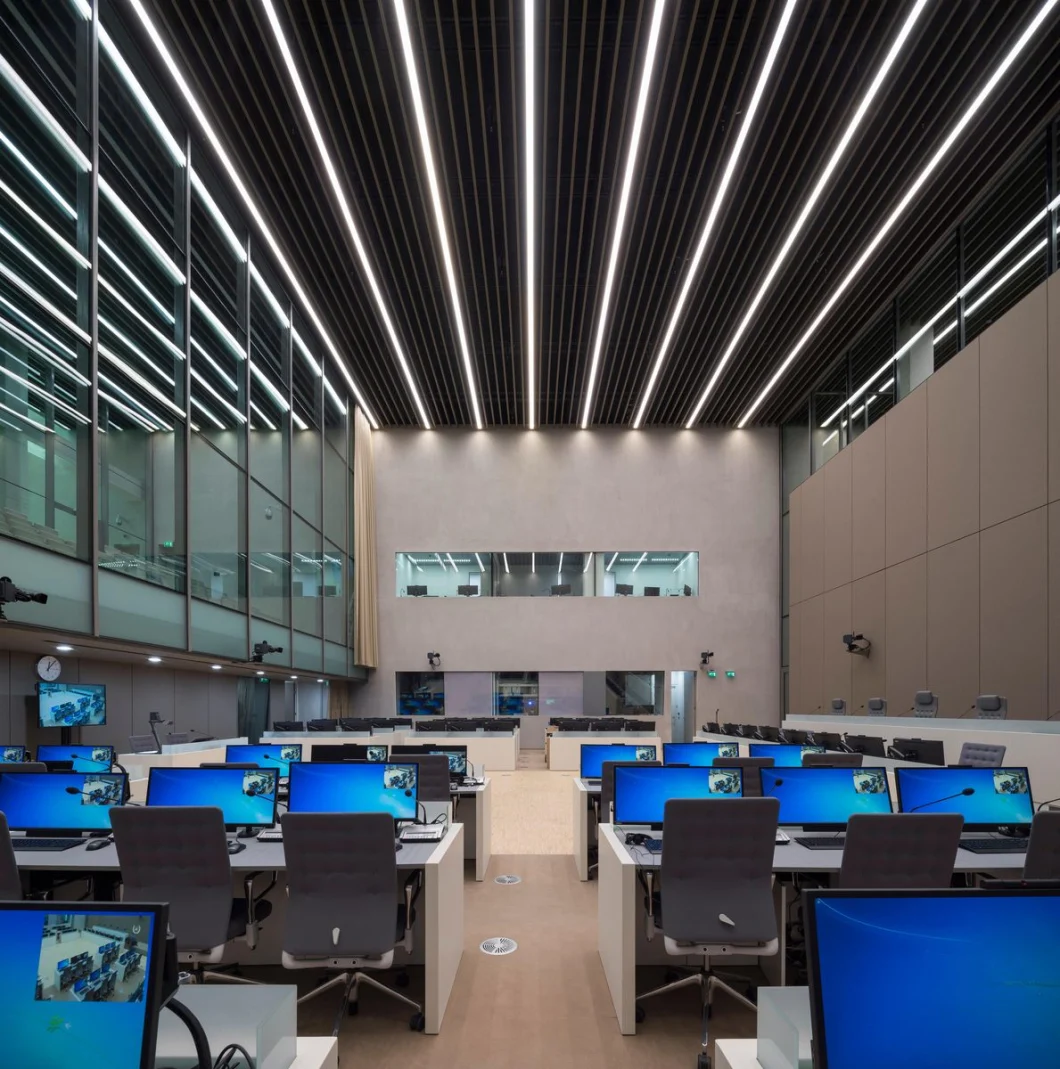 Dimmable 5000K 160lm/W Aluminium Linear Lighting LED Linear Light