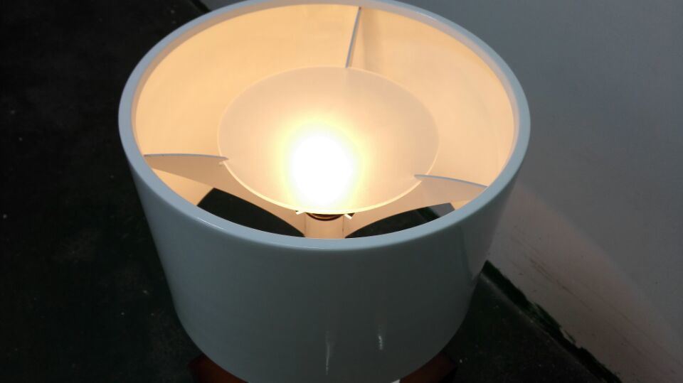 Very modern aluminium white desk reading lamp for living room with Dia390mm shade