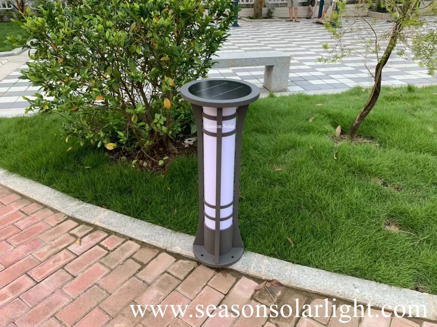 Factory LED Lighting Ce Solar Outdoor Lighting Garden Passage Lighting 5W Solar Panel Decorative Lighting