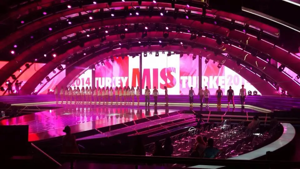 Hot Sale P3.91mm 500X500mm Indoor Rental LED Display Screen for Stage Back Ground Lighting, Indoor Portable Rental LED Screen Panel for Night Club