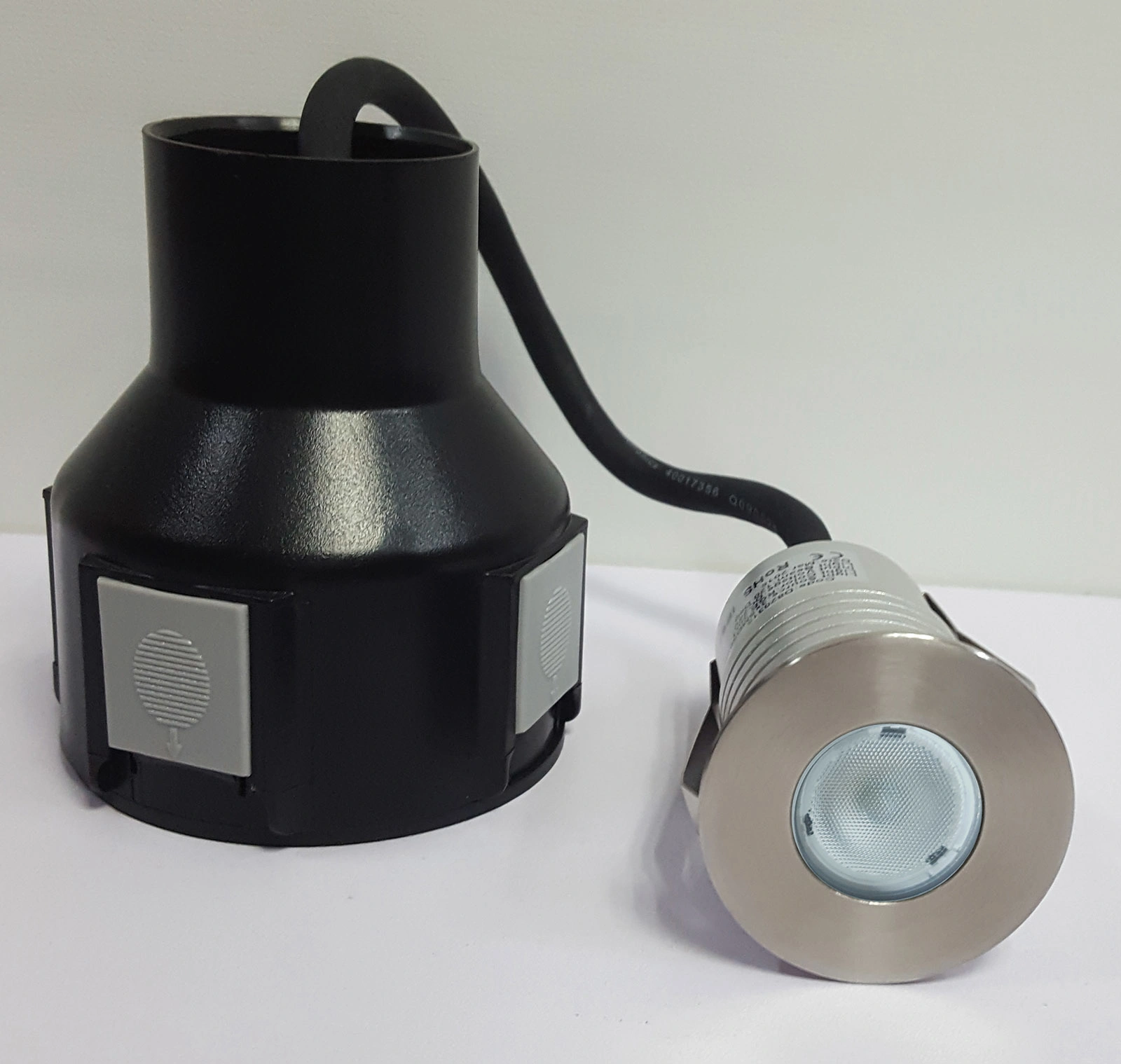 Monochrome Waterproof IP67 Recessed LED Ladder/Deck Lights