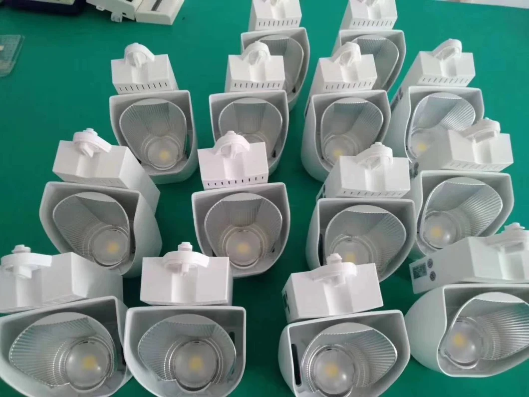 20W 30W Shovel Shaped LED Track Light for Shop LED Track Spotlight LED Track Lights LED Track Lighting LED Track Spot Lighting Rotable CREE COB LED Track Light