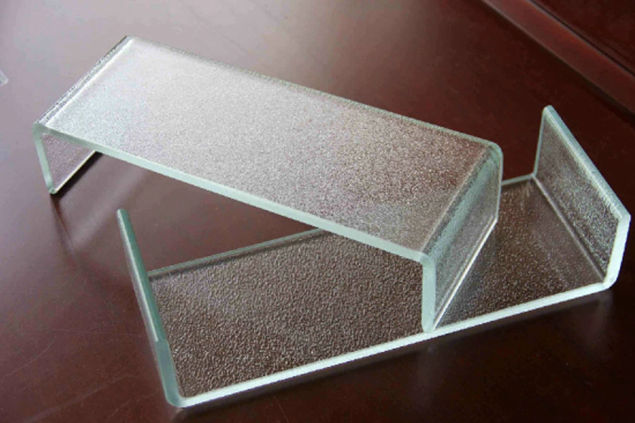 Newly designed double glazed channel glass for U-shaped architectural glass for exterior or interior wall covering