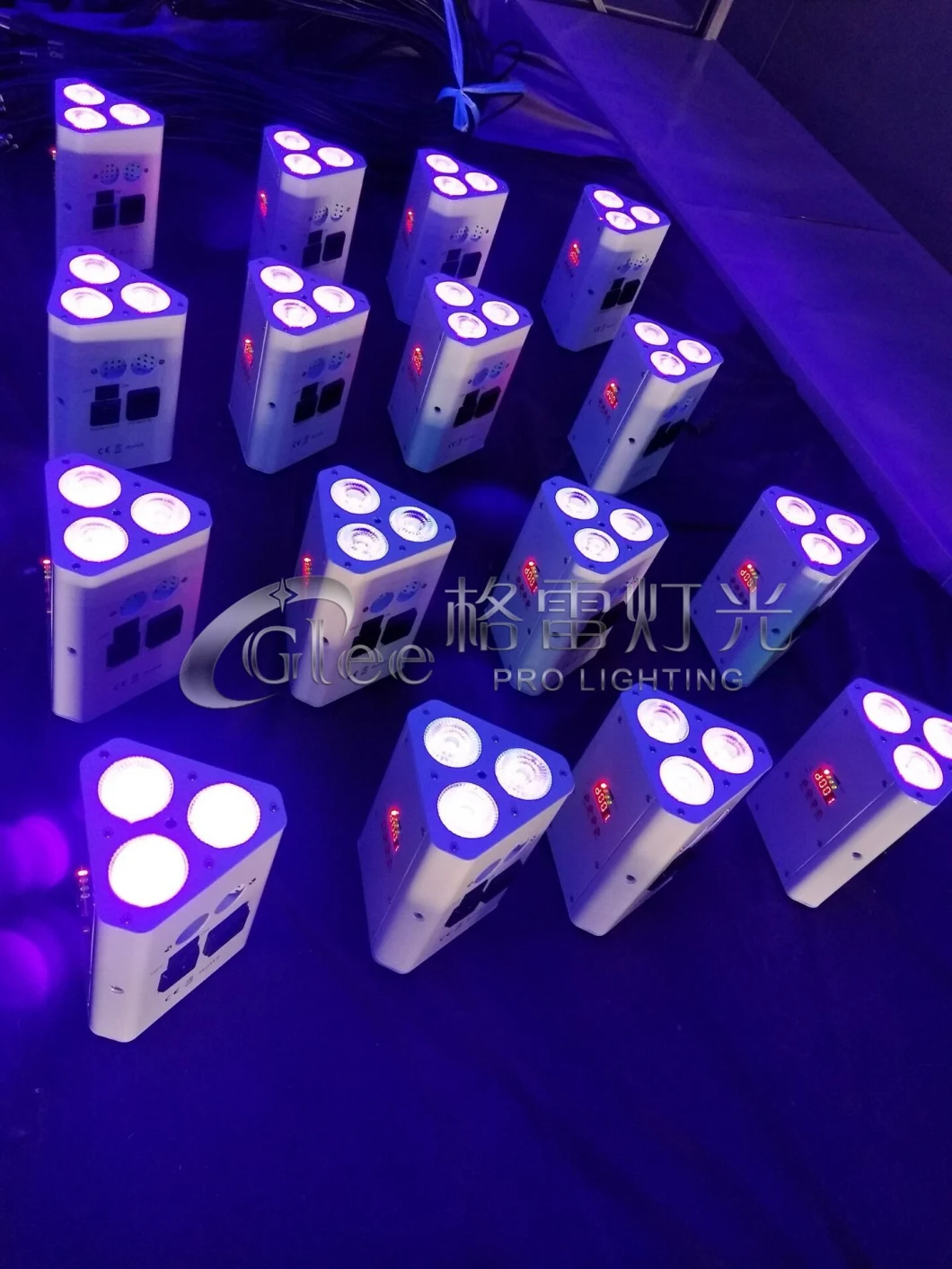 RGBWA+UV 6in1 3 LED Battery Powered Wireless Remote Uplighting