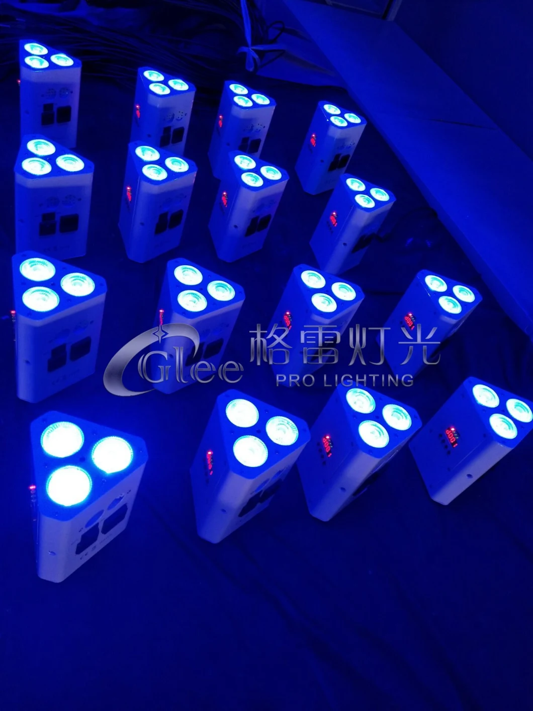 RGBWA+UV 6in1 3 LED Battery Powered Wireless Remote Uplighting